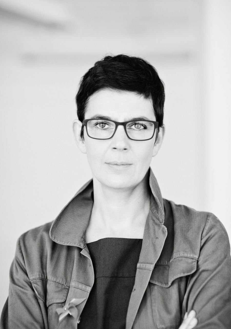 Jak wypromować i sprzedać piękny przedmiot? Międzynarodowa kariera polskiego projektanta to wskazówka jak osiągnąć wymarzony cel