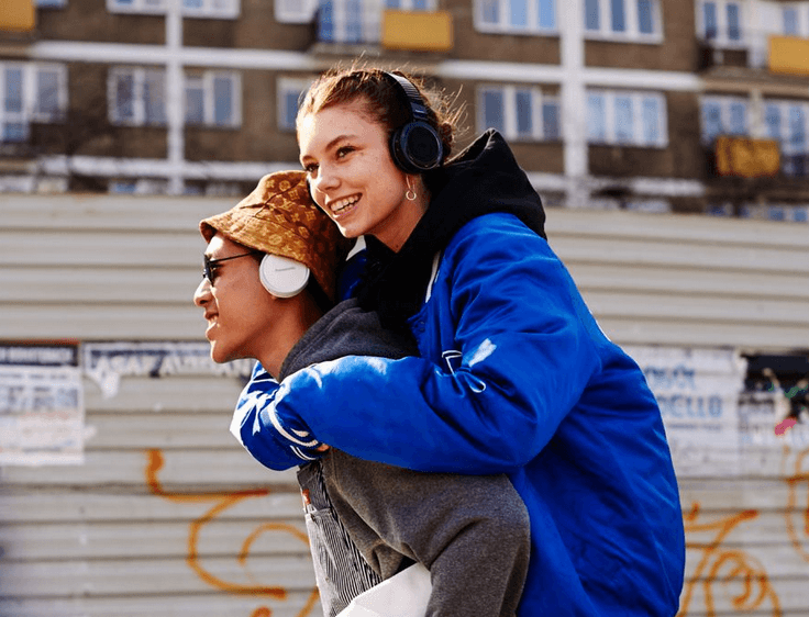 Guide: Jak spędzić idealny weekend w gronie przyjaciół