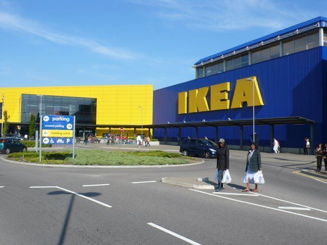 Polska zadrżała w posadach. IKEA podwyższyła cenę hot-doga po 22 latach