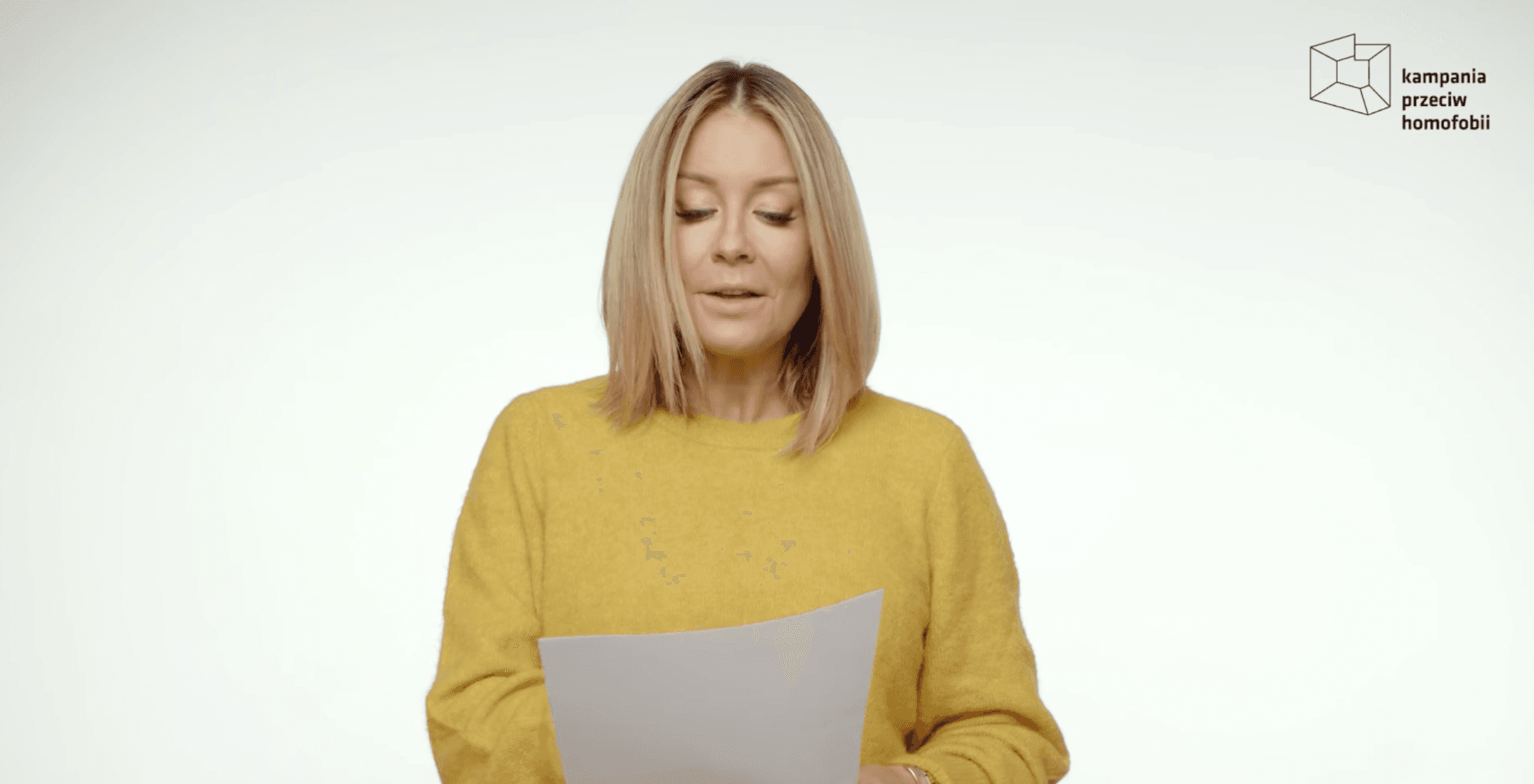 Kampania Przeciw Homofobii opublikowała poruszający spot „Stoję po stronie młodzieży”. Tęczowy piątek już 25 października