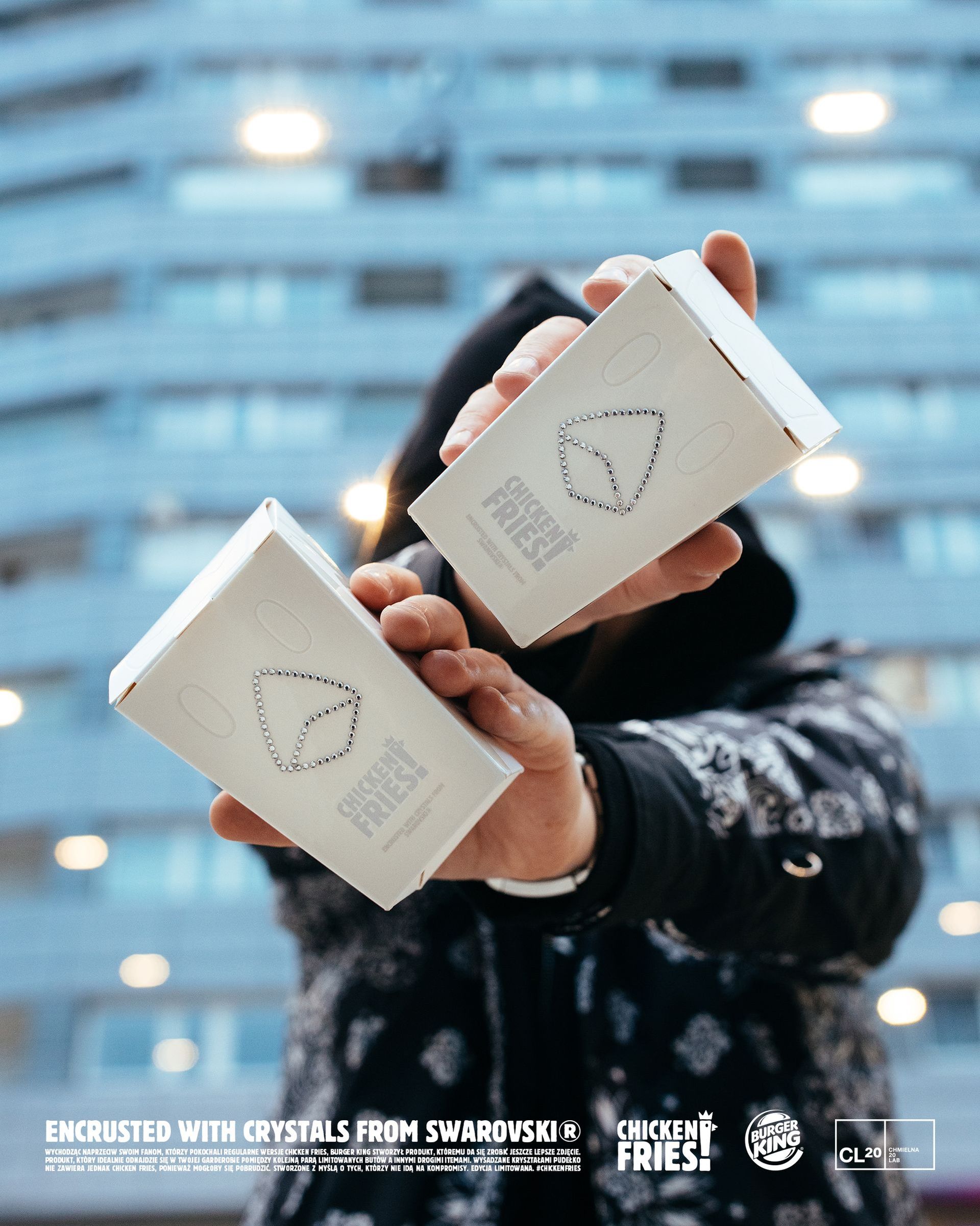 Limitowane pudełka Chicken Fries Burger King wysadzane znanymi kryształami w Chmielna 20 Lab okazały się hitem