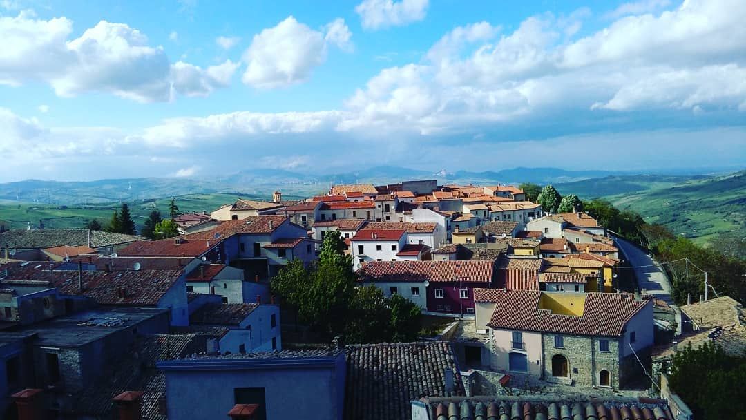 Malownicza wioska we Włoszech sprzedaje domy za 1 euro