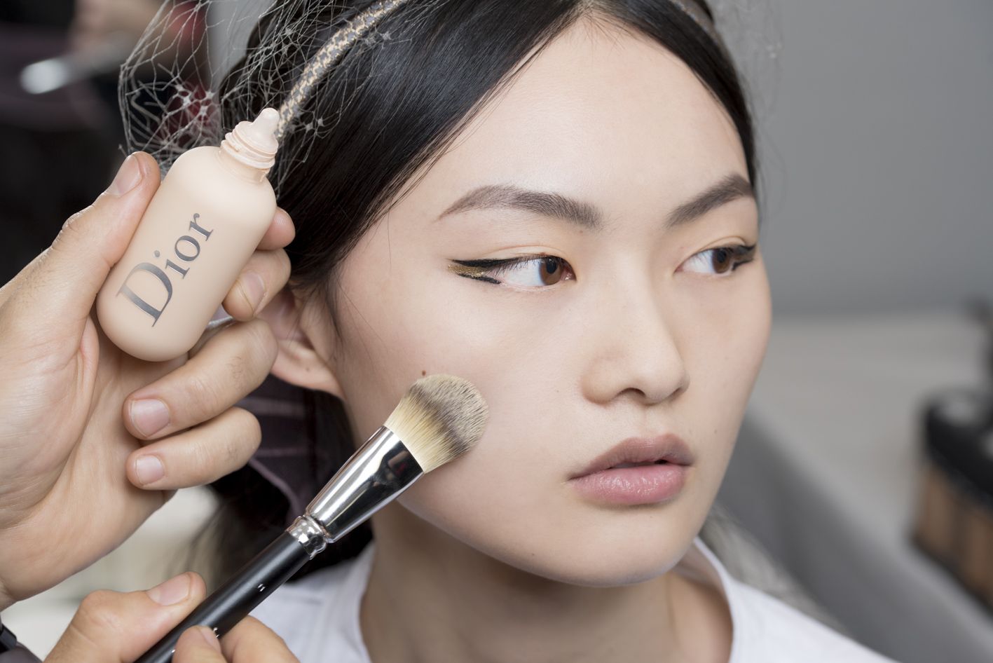 Dior haute couture 2020: potęga makijażu