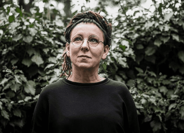 Olga Tokarczuk w felietonie zabrała głos w sprawie pandemii