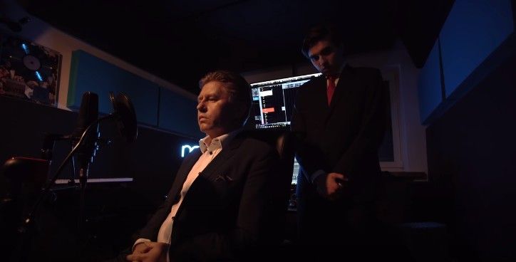 Tata Maty, prawnik i profesor UW, rapuje w #hot16challenge