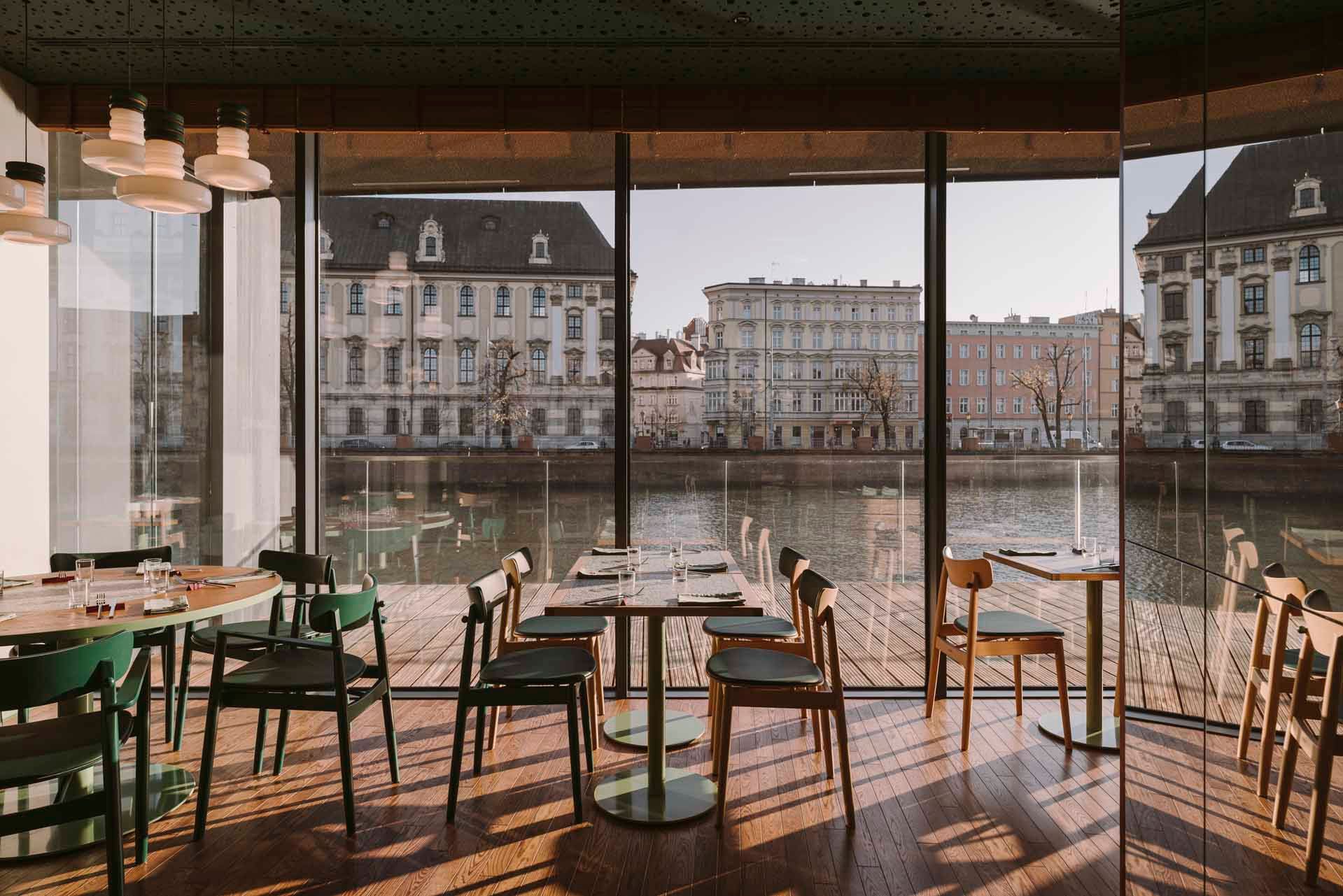 Dizajn wrocławskiej restauracji wyróżniony przez prestiżowy brytyjski magazyn