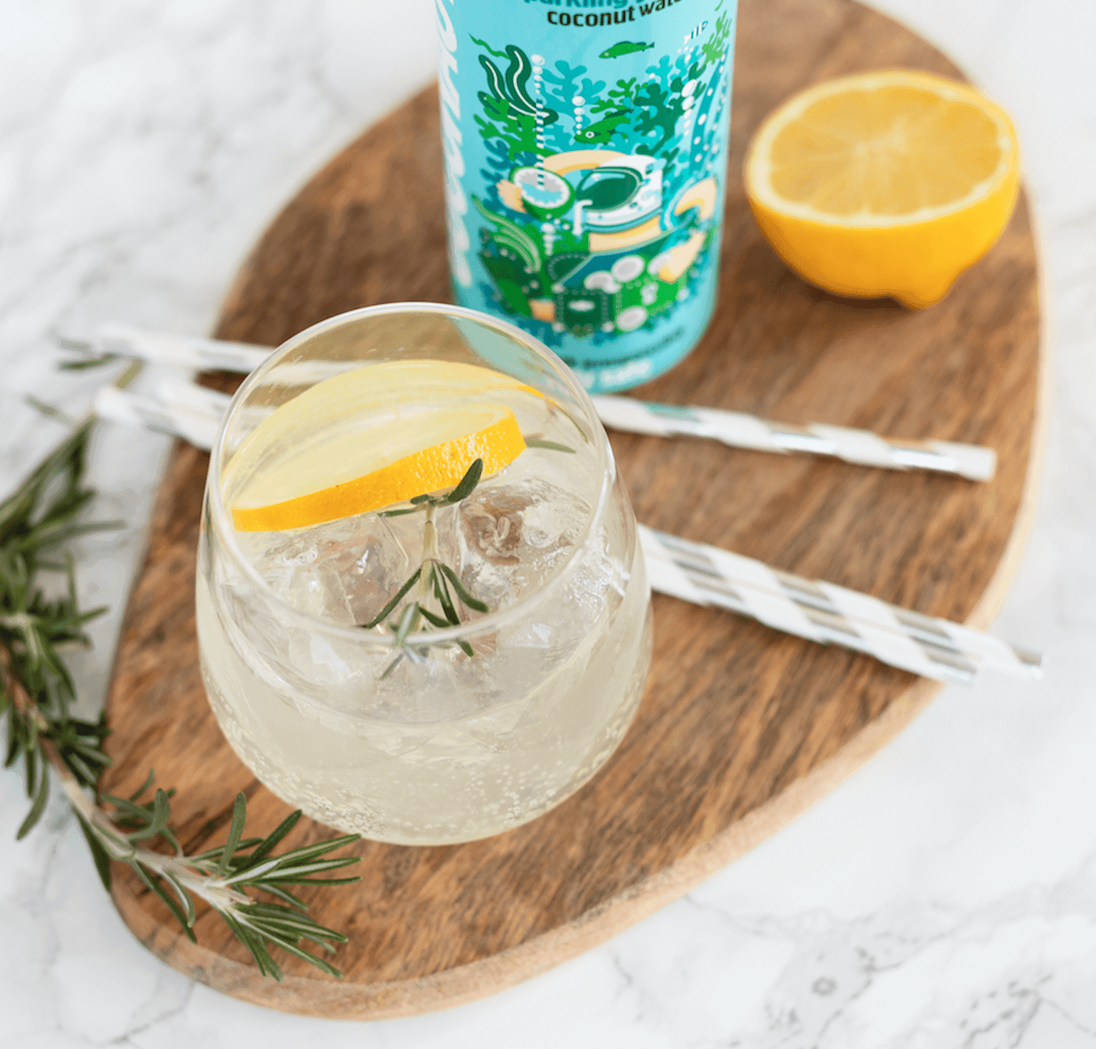 Egzotyczne orzeźwienie z wodą kokosową - przez wielu uznawaną za najzdrowszy napój na świecie