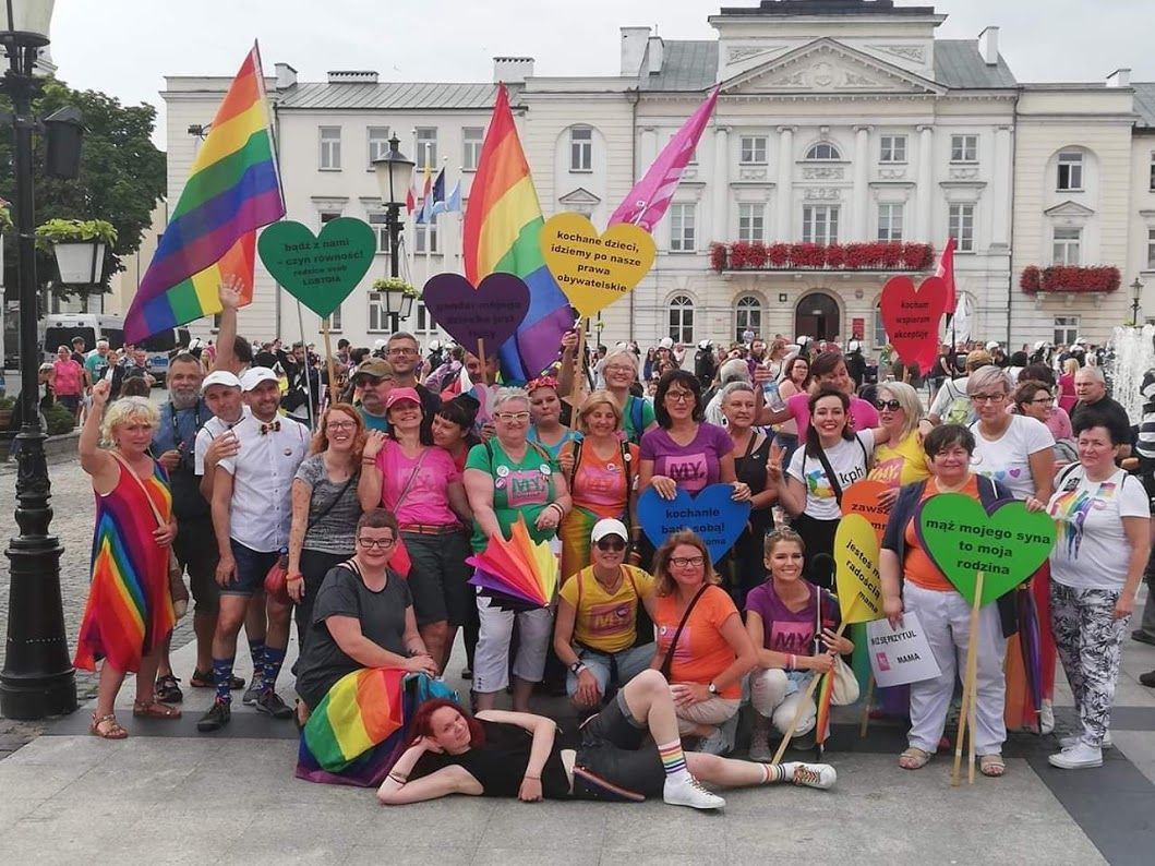 Stowarzyszenie My Rodzice: "Mam homoseksualne dziecko - czy ono jest warte mniej?" [wywiad]