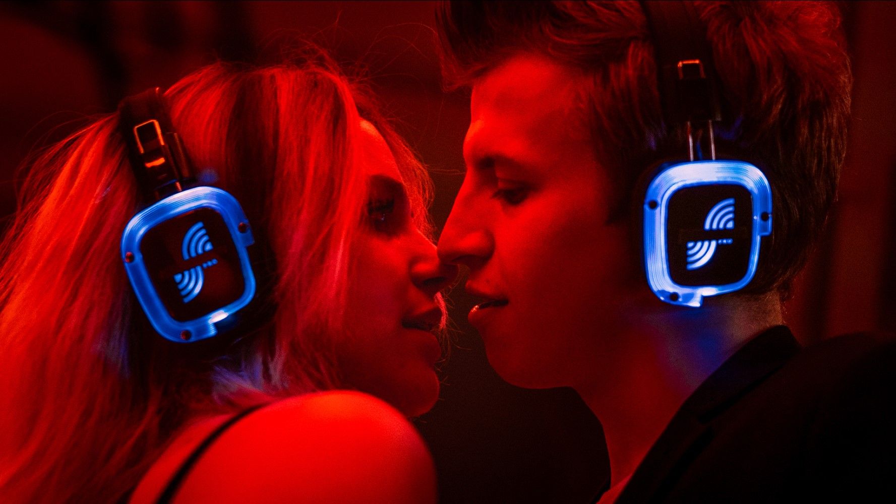 Powstanie serial HBO na podstawie filmu „Sala samobójców. Hejter” Jana Komasy