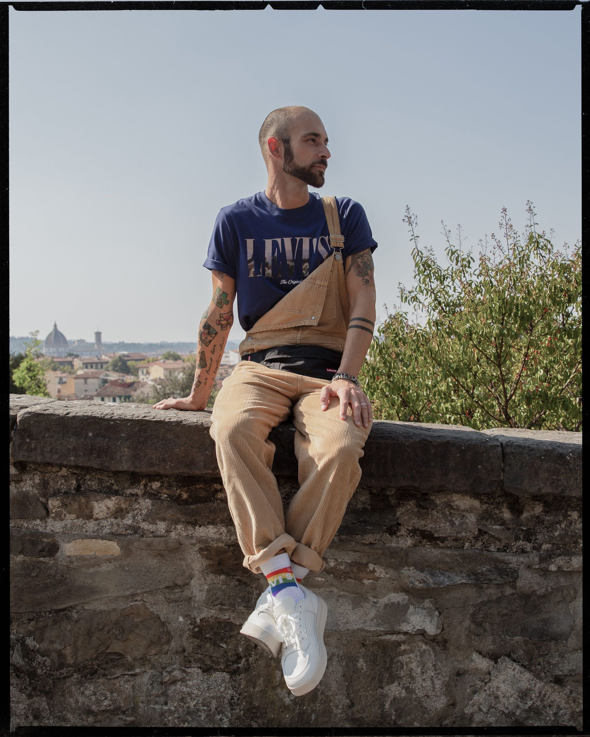 Levi's wypuszcza kolekcję agenderową. Twarzami są pracownicy firmy reprezentujący społeczność LGBT+ i jej sojusznicy