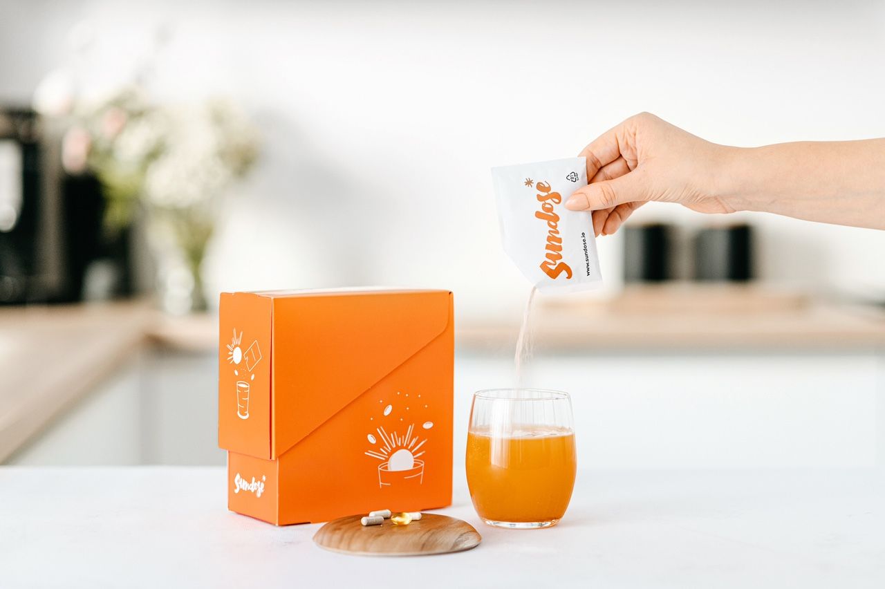 Suplementacja na miarę XXI wieku. Troska o zdrowie do zamówienia przez internet