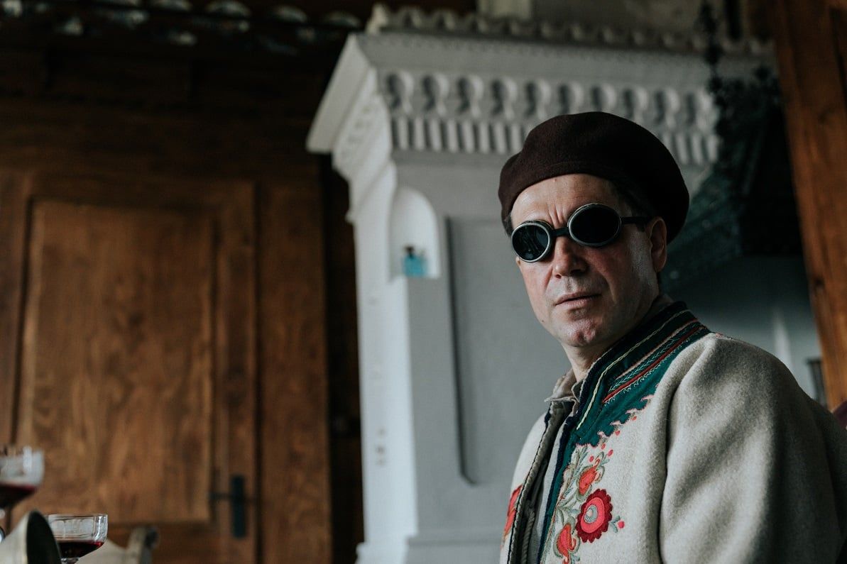 Dorociński jako Witkacy? Komedia kryminalna „Niebezpieczni dżentelmeni” zapowiada się szaleńczo