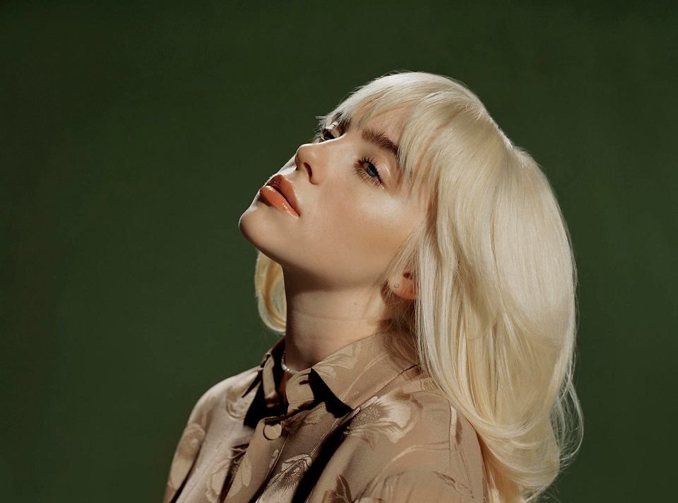 Czy Billie Eilish na nowym albumie jest „szczęśliwsza niż kiedykolwiek”? Na pewno przypomina, że ma talent