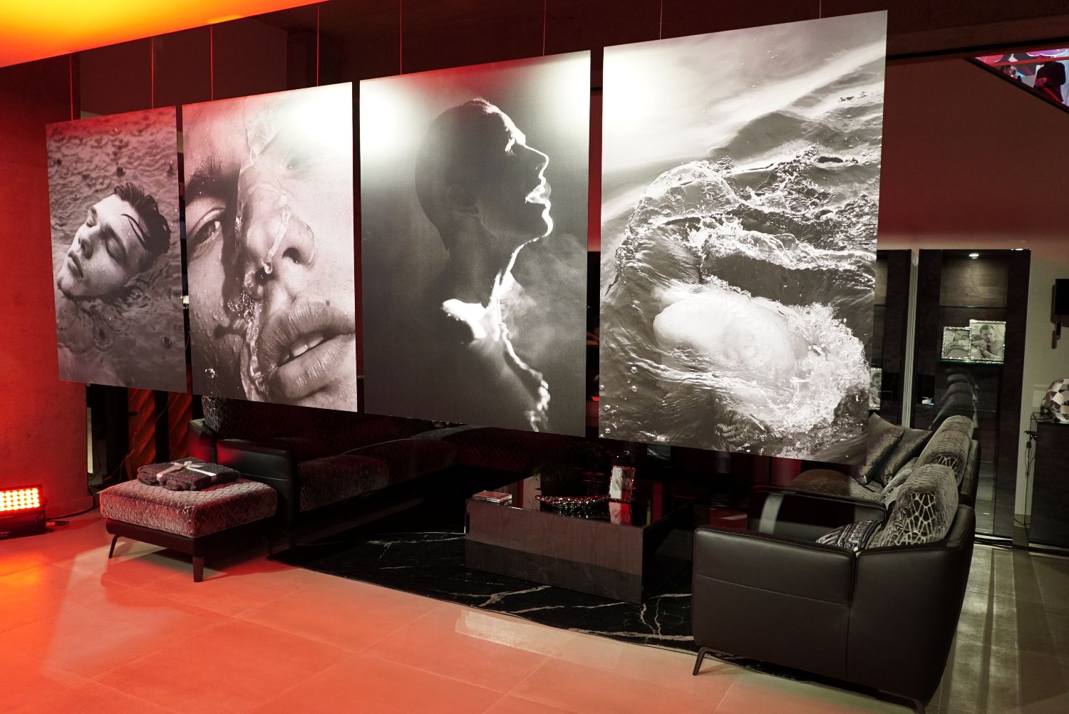 Manifest wolności w Krakowie. Nasza relacja z inauguracji wystawy „79 Art Space – Equal”