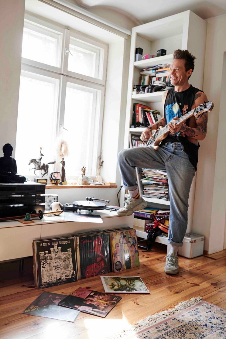 Dziś premiera nowego albumu i klipu Wojtka Mazolewskiego! To inna płyta niż dotychczasowe