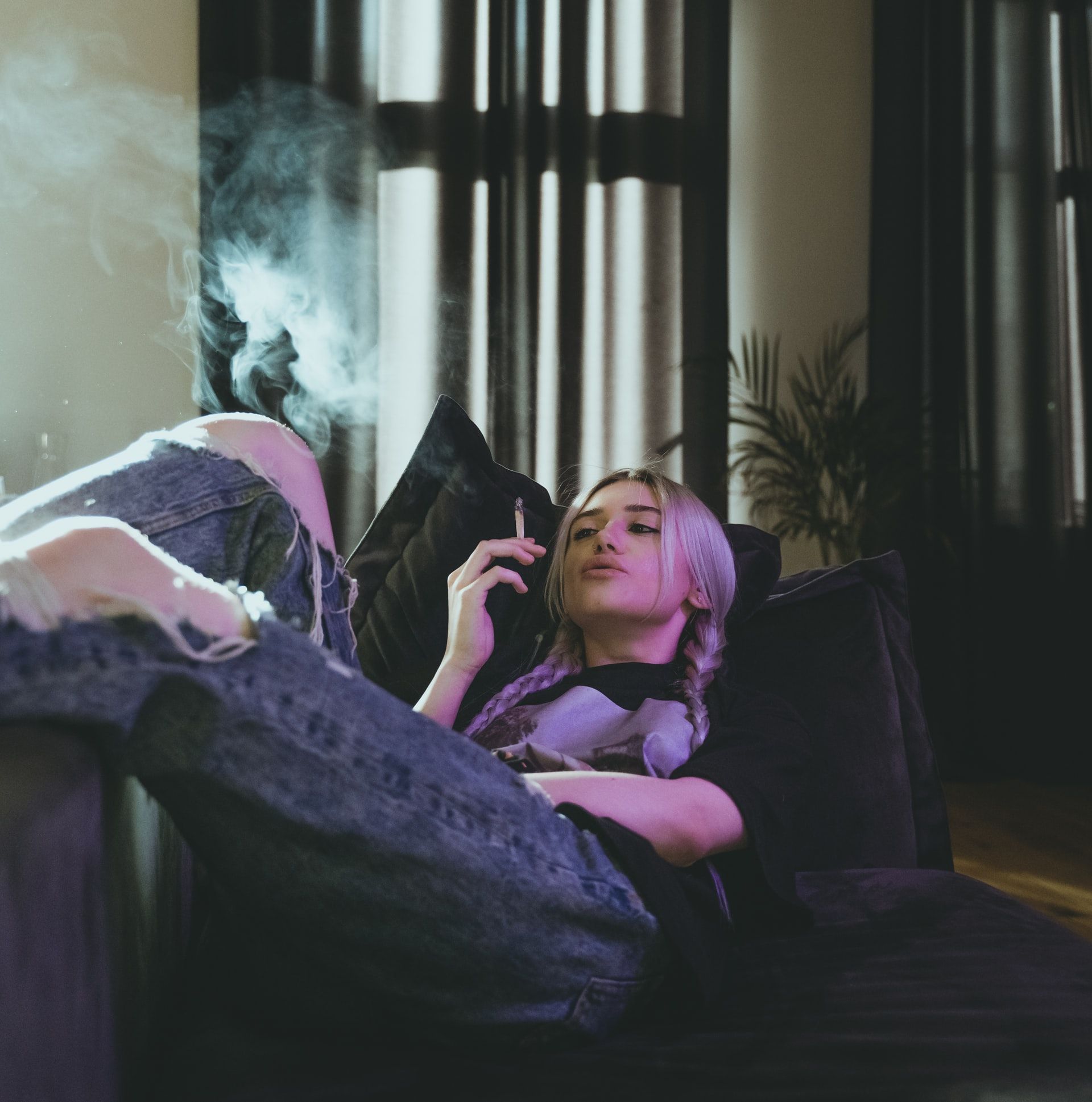 Uber Eats ogłosił, że oprócz jedzenia umożliwi zamówienie marihuany