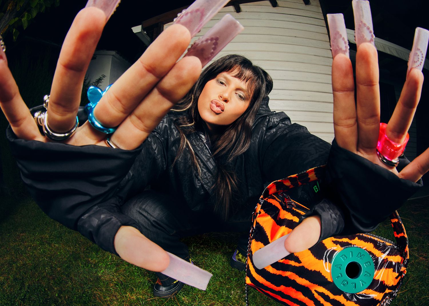 Miłość, zawsze. Świąteczny nastrój bez zamulania z nową kampanią marki BIMBA Y LOLA