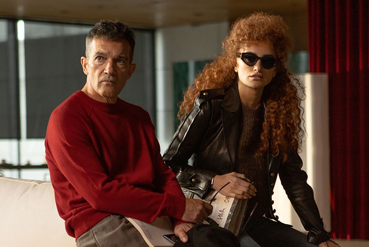 Rozwałkowanie branży filmowej, celebryctwa i mediów. Świetni „Boscy” wchodzą do kin [recenzja]