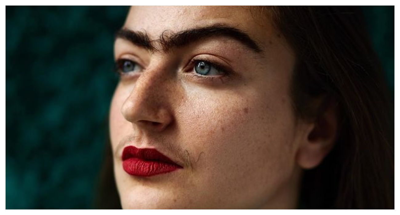 Młoda aktywistka przestała się depilować. Po roku apeluje do kobiet.