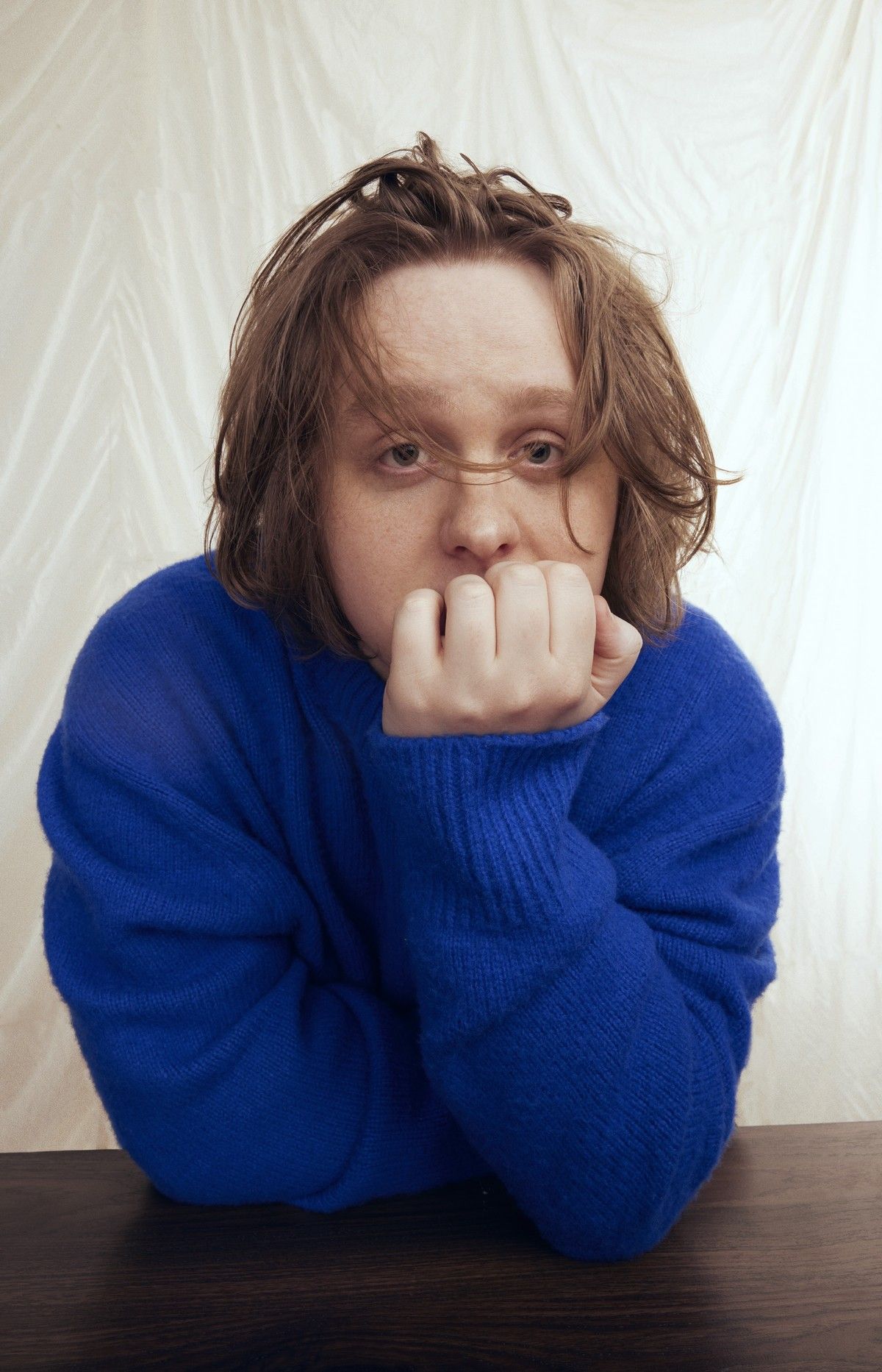 Lewis Capaldi: „Zdiagnozowano u mnie Tourrete'a” [wywiad]