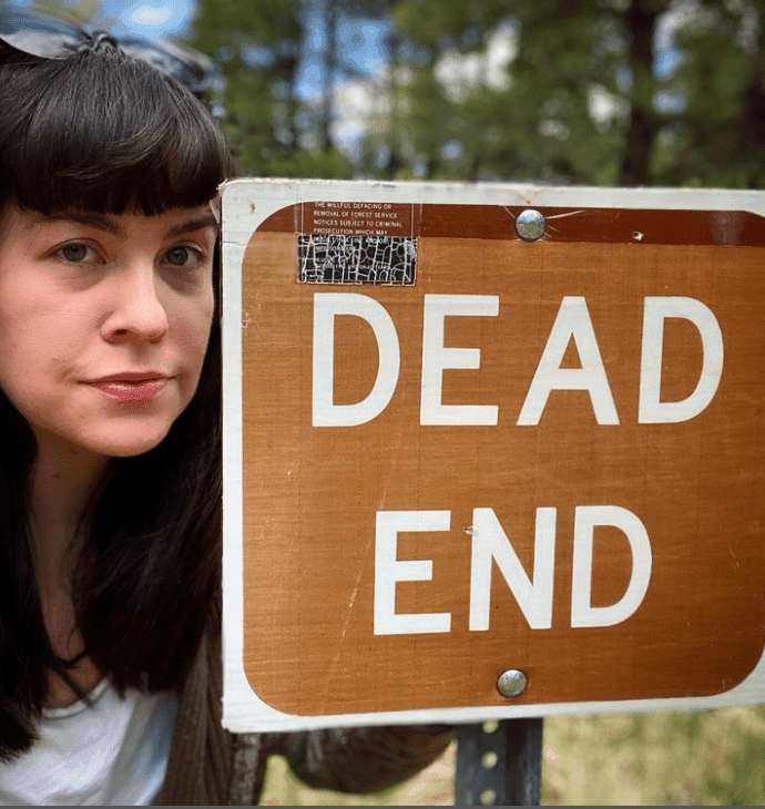 Jak oswoić śmierć w social mediach? Influencing grobowy istnieje!