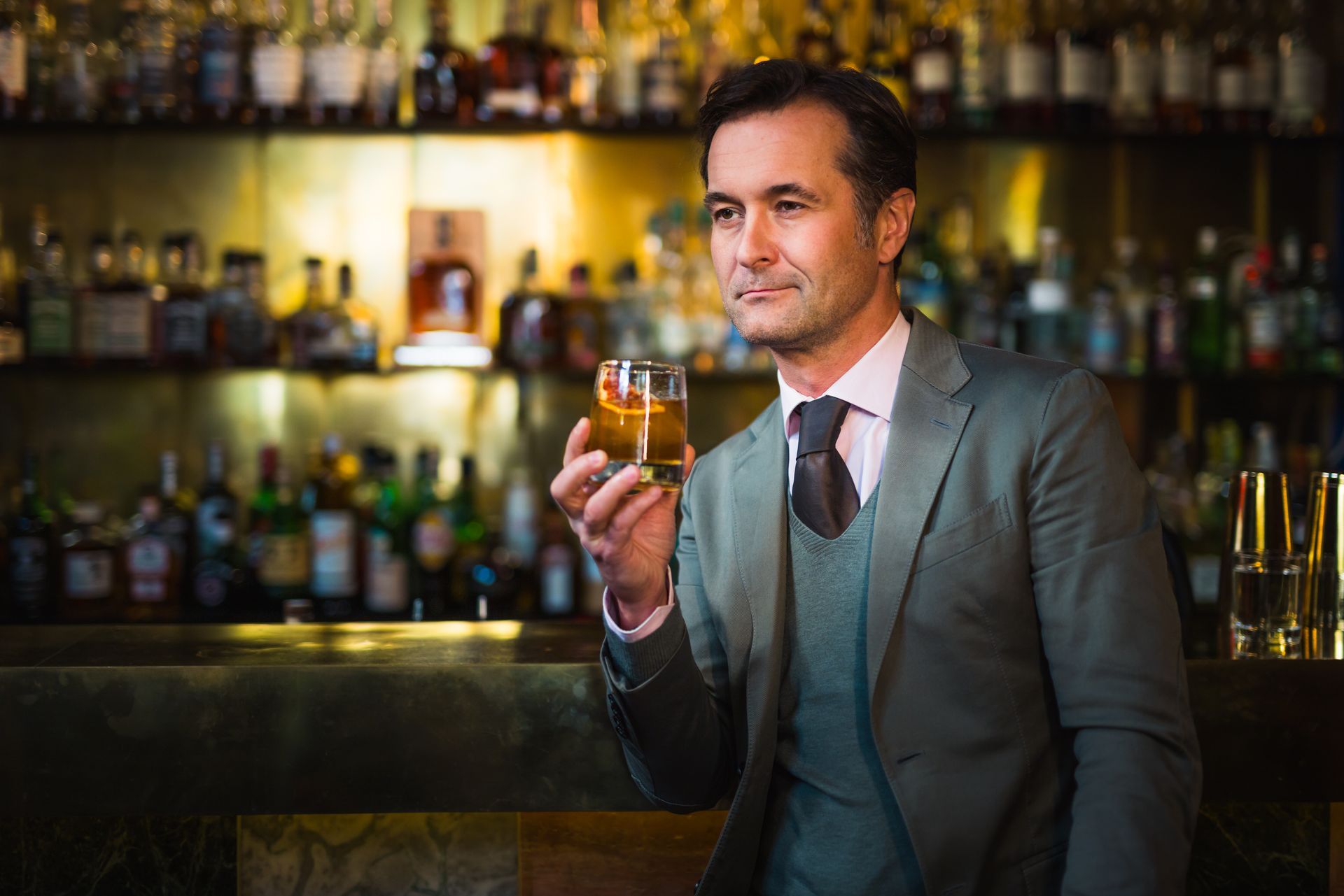 Lecimy w klasykę i wraz z mistrzem barmanów szukamy najlepszego koktajlu ,,Old Fashioned” w całej Polsce!