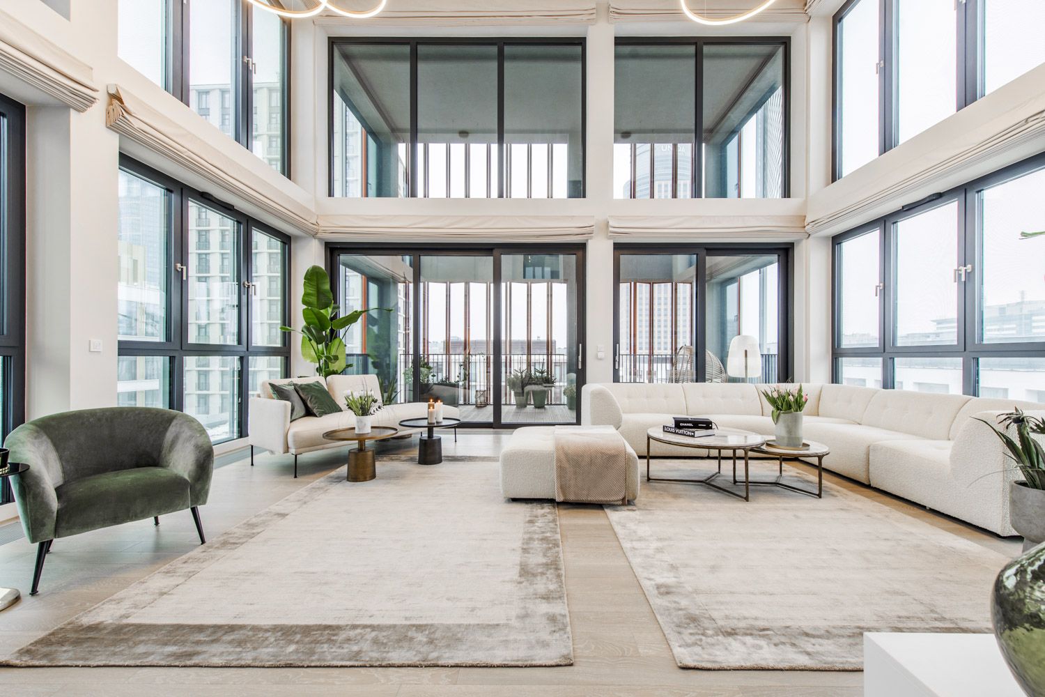 Nowoczesny penthouse w Browarach Warszawskich. Właściciel dostaje własną windę