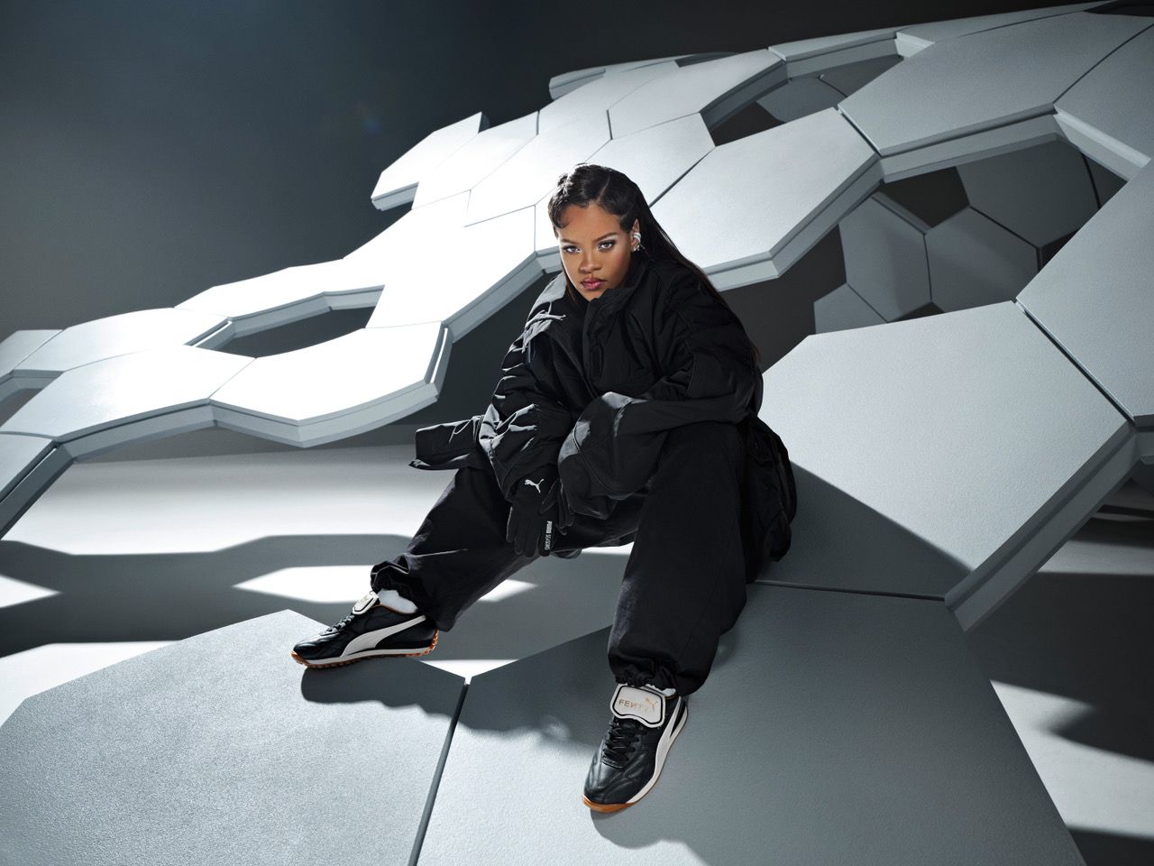 Rihanna prezentuje AVANTI! Noszone przez legendy, przywrócone przez Rihannę