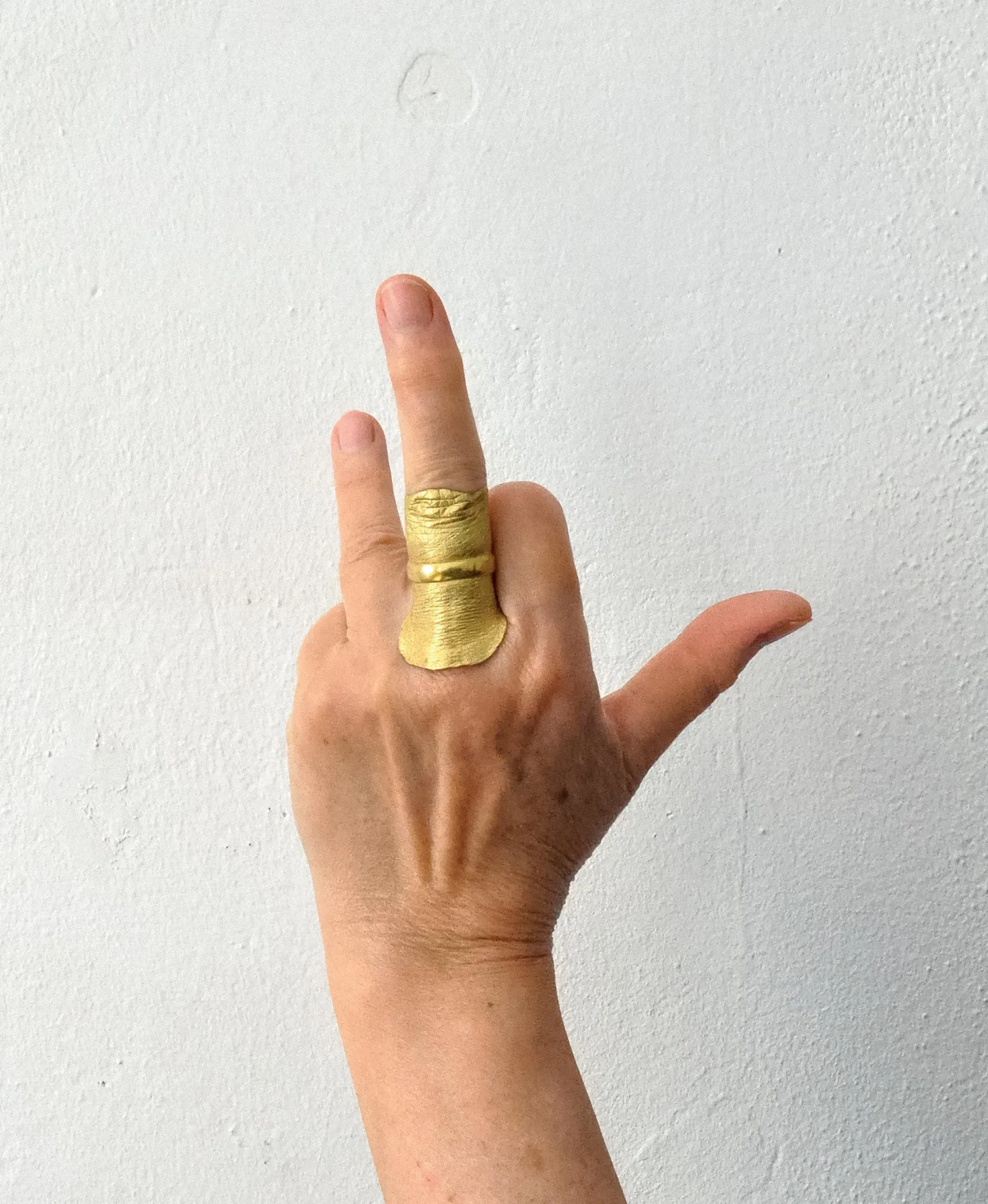 Gerd Rothmann – intymność odbita w złocie