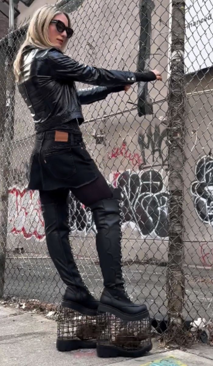 Viralowe buty ze szczurami hitem Fashion Weeka. „Gdyby Nowy Jork był butami”