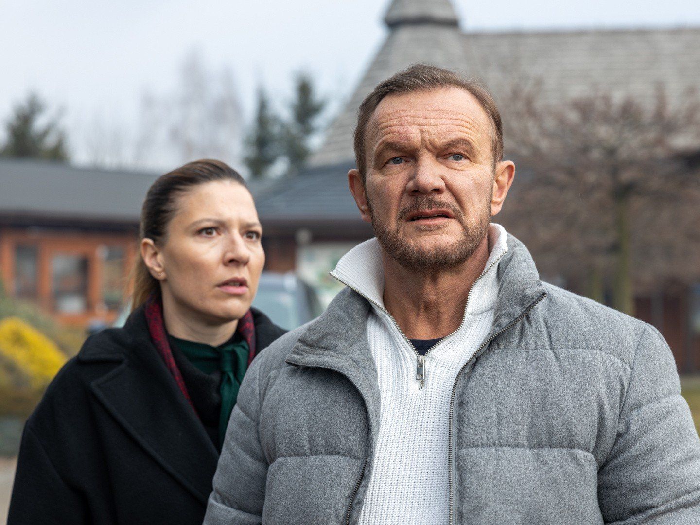 „Ludzie” Macieja Ślesickiego – pierwszy polski film o początkach ataku Rosji na Ukrainę. W jednej z głównych ról Cezary Pazura