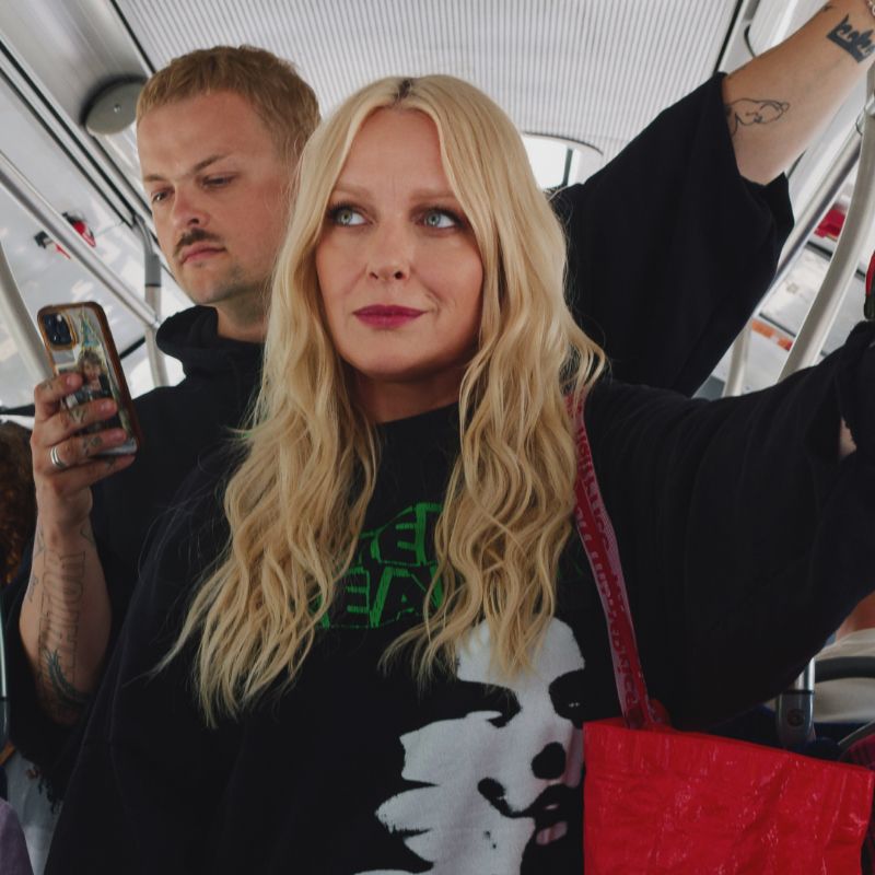 Nosowska i Król podglądają przechodniów w klipie do „Można”. To zapowiedź wspólnej płyty!