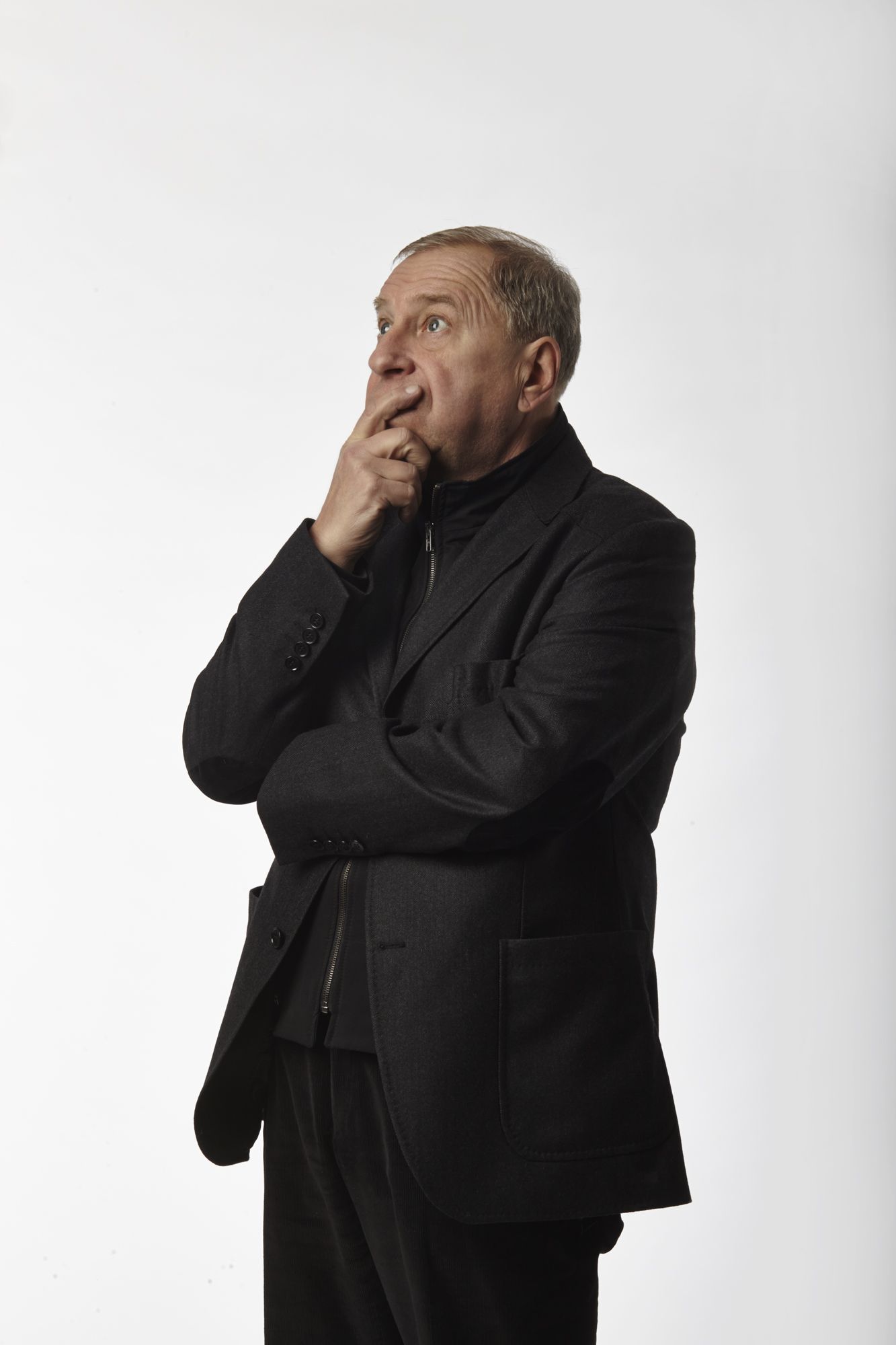 Jerzy Stuhr: „A w tej scenie gdzie pan by sobie znalazł miejsce?”, pytał Kieślowski. Wspominamy wywiad z wybitnym aktorem