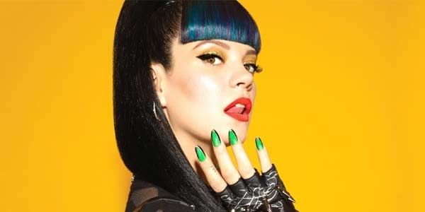 Lily Allen zarabia więcej na zdjęciach swoich stóp niż na streamingu