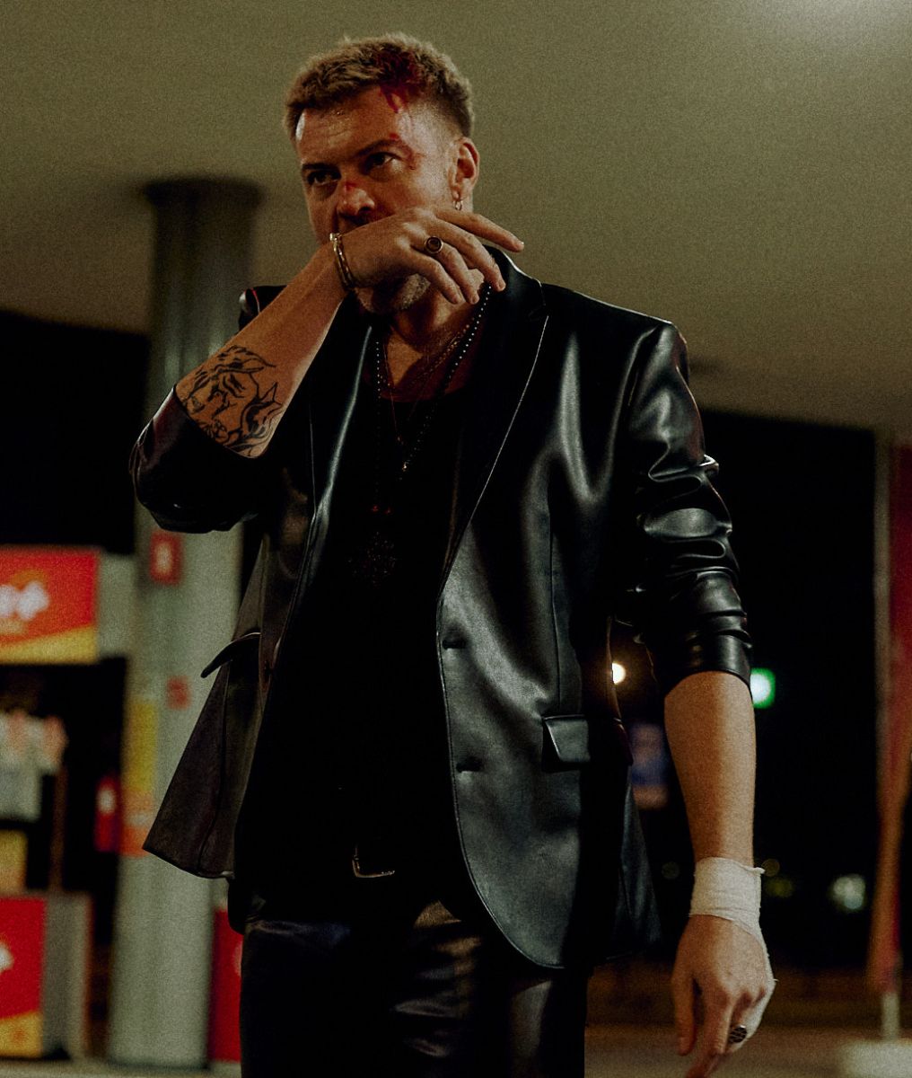 Pamiętacie Wozza? Gwiazdor Afromental powraca po 7 latach i robi to dobrze [WIDEO]