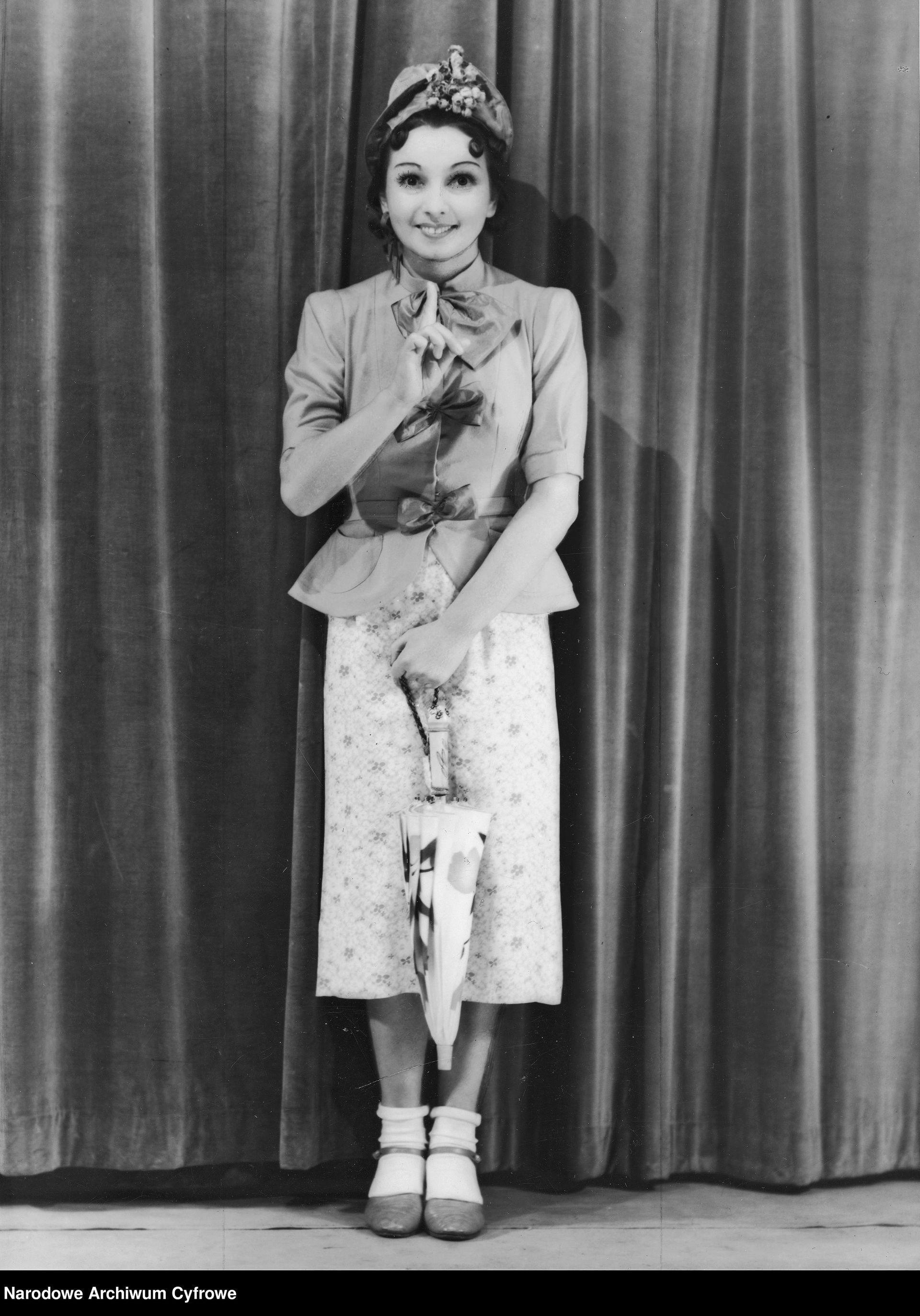 [Z archiwum K MAG] „Z czego się śmiejecie? Z samych siebie się śmiejecie”. O starych polskich kabaretach