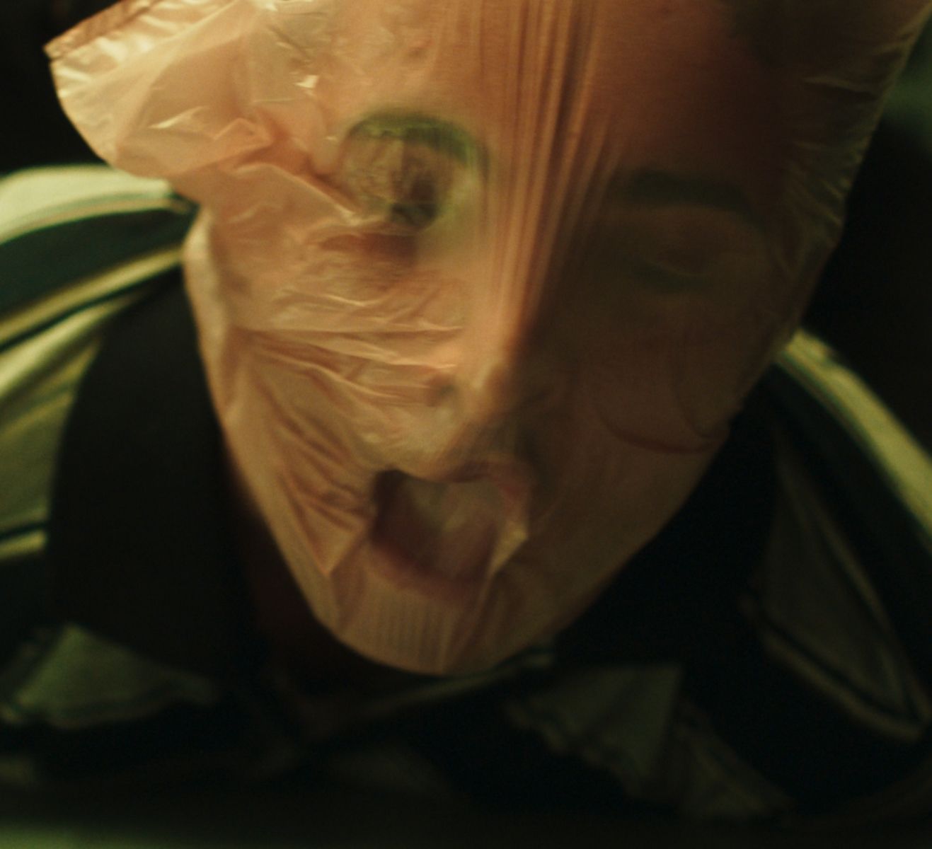 W nowym, polskim horrorze impreza zamienia się w koszmar. Za kamerą reżyser „Placu zabaw” [ZWIASTUN]