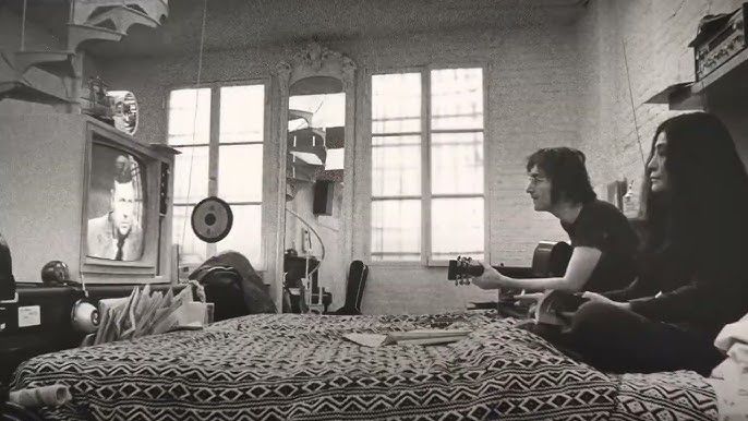 „Myślę, że była silną, skomplikowaną osobą, może w pewnym sensie rozpieszczoną” – rozmawiamy z Kevinem Macdonaldem, reżyserem „One to One: John i Yoko”