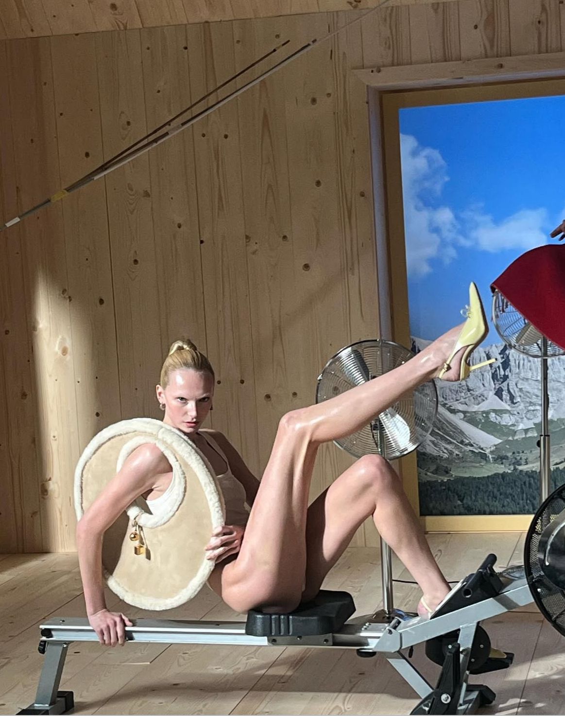 Alex Consani – top modelka pokolenia Z. Co sprawia, że jest tak popularna w modzie i popkulturze?