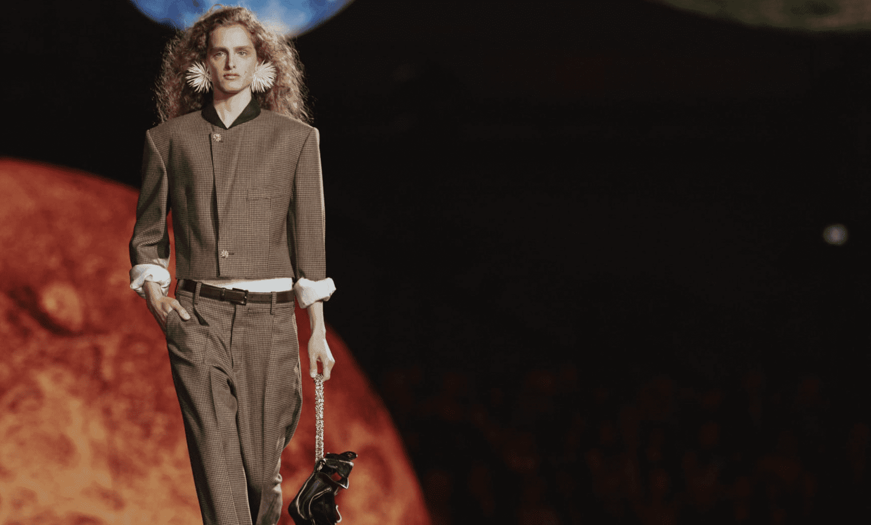 5 paryskich debiutów – rewolucja w modzie czy powrót do korzeni?