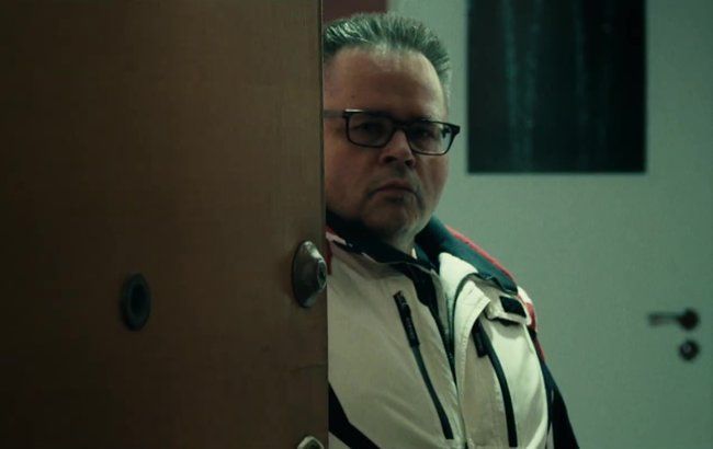 „Morderca szyty na miarę” – serial HBO o śledztwie, skazaniu i walce o sprawiedliwość [RECENZJA]