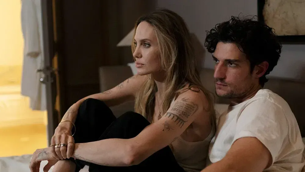 „Couture” – najbardziej osobista rola w karierze Angeliny Jolie? [ZWIASTUN]