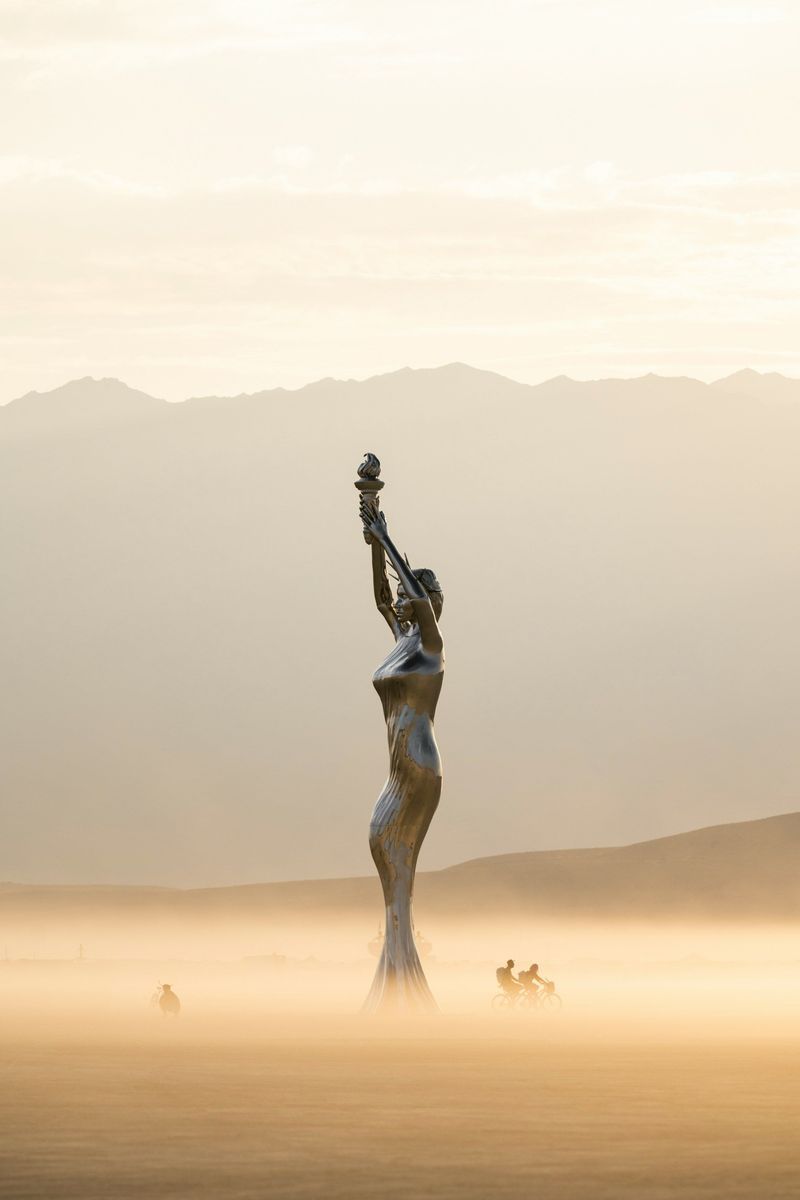 Burning Man 2026: trzy osoby nie żyją. Co wydarzyło się podczas tegorocznego festiwalu? 