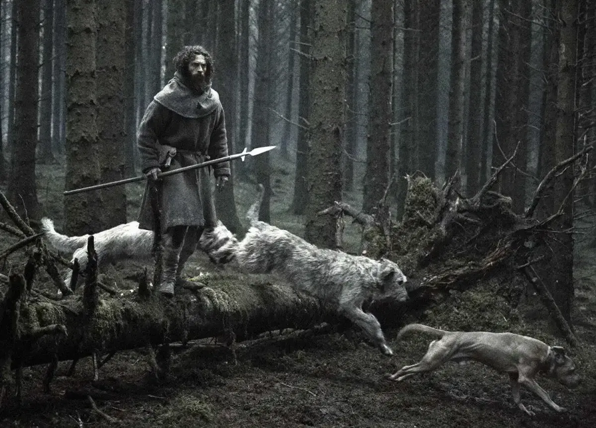 W pełnię księżyca i po staroangielsku. Nadchodzi „Werwulf” [TRAILER]