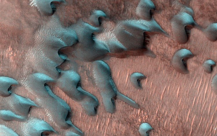 TAK wygląda zima na Marsie! NASA publikuje zjawiskowe zdjęcia