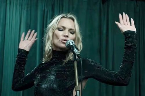Kate Moss lipsyncuje „Wicked Game” w nowej kampanii Gucci