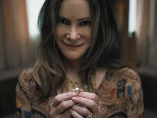 „Tu zdarzy się coś strasznego”: nowy pomysł na koszmar [TRAILER]