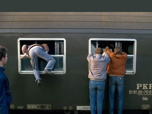 Pociąg „Nieśpieszny”. PKP Intercity zaprasza w podróż do przeszłości