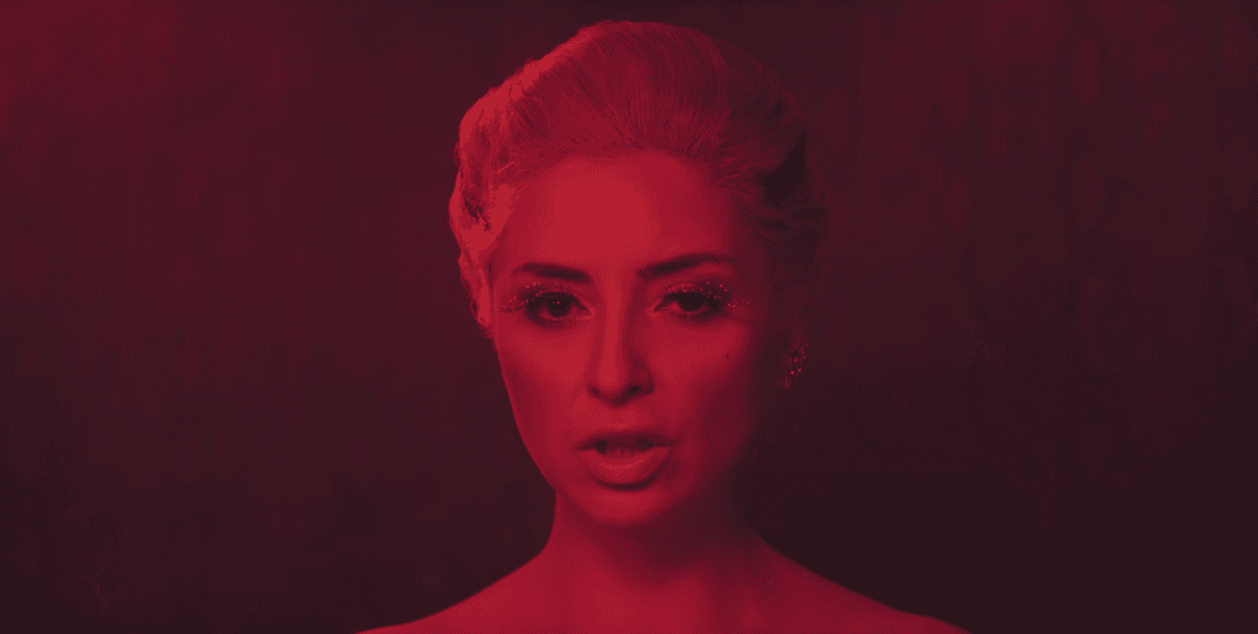 Intymne wspomnienia, nuta rodzimego kampu i syntezatorowe fantazje