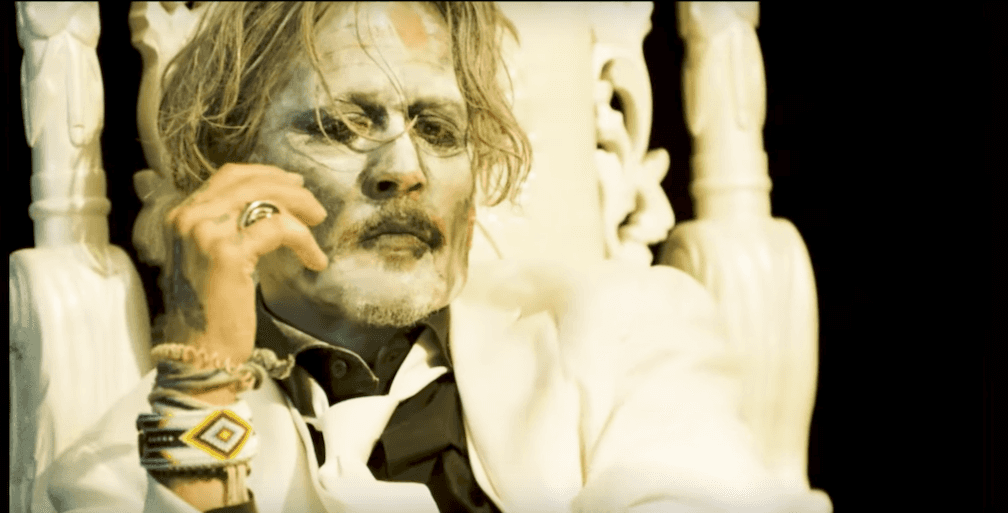 Johnny Depp w obrazoburczym klipie Marilyna Mansona. Pośród nagich kobiet i krwi udają Boga i Szatana